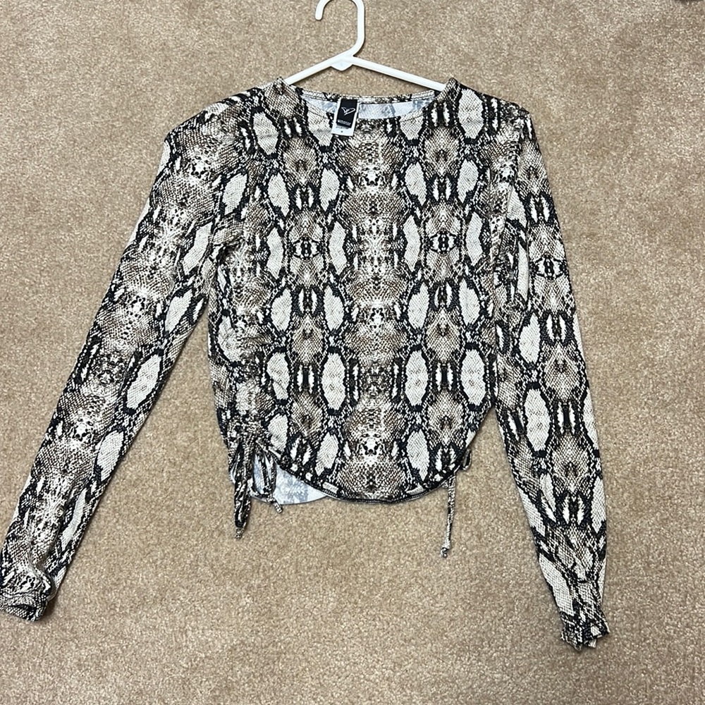 Long sleeve snake print top